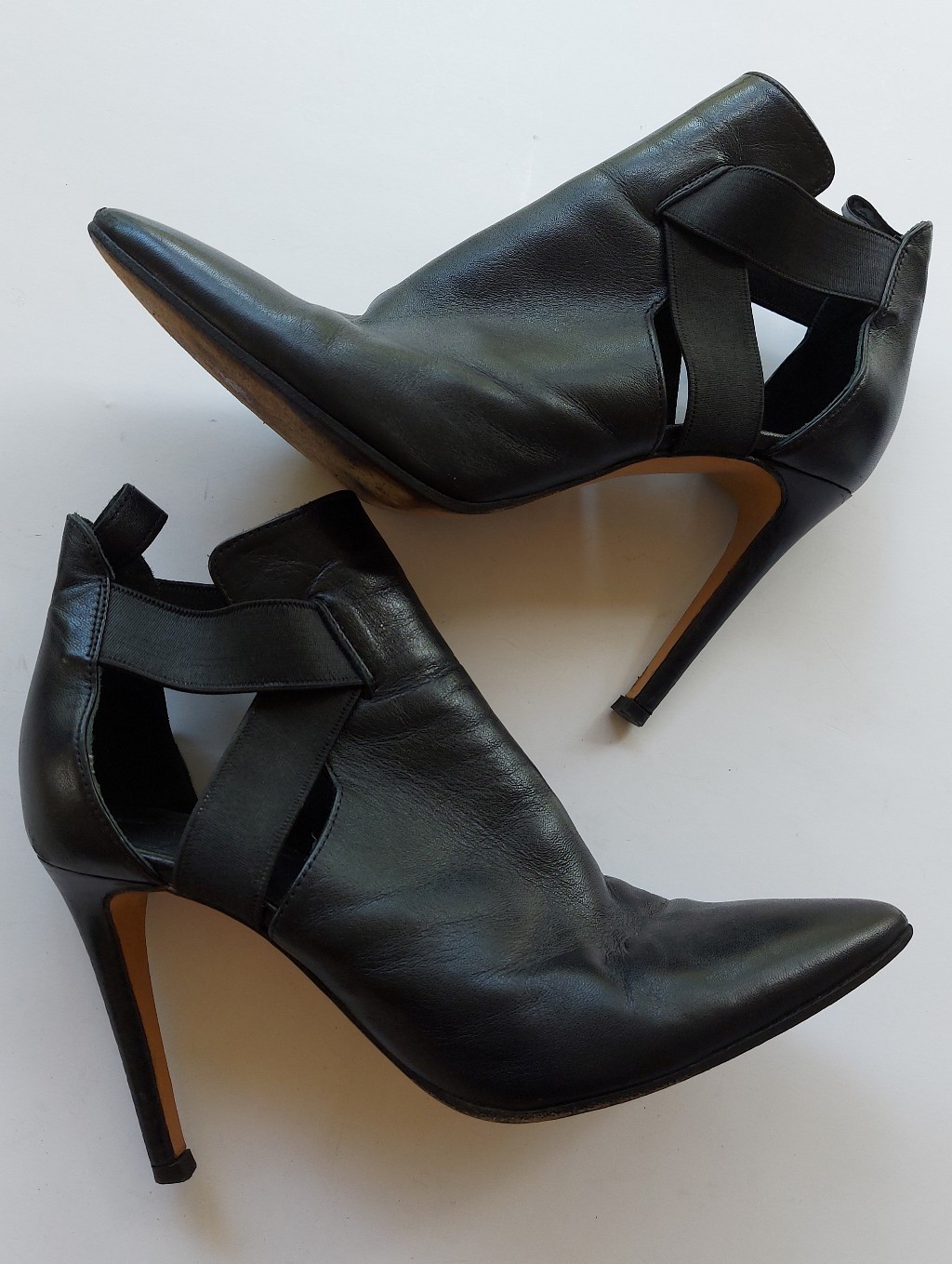 Vanessa Bruno Black Leather Shoes Cutout Ankle Boots Size 37